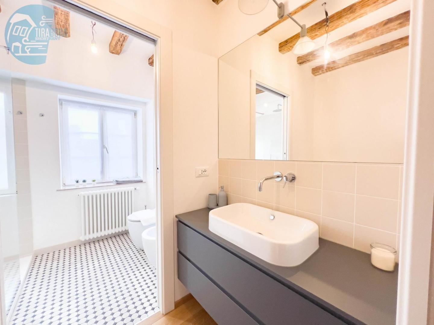 Mazzini 9 Tirabora Short Rent Apartment Триест Екстериор снимка