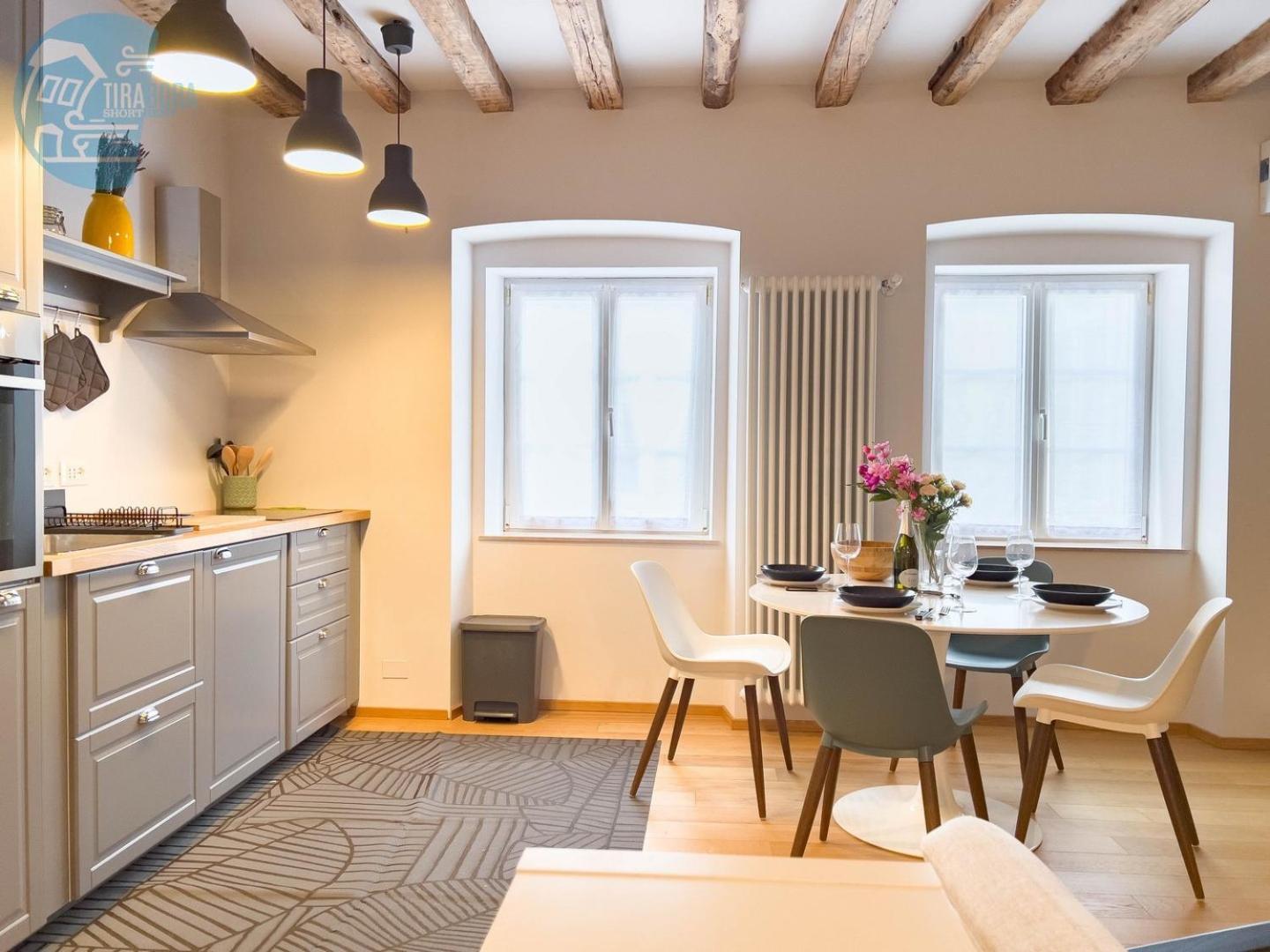Mazzini 9 Tirabora Short Rent Apartment Триест Екстериор снимка