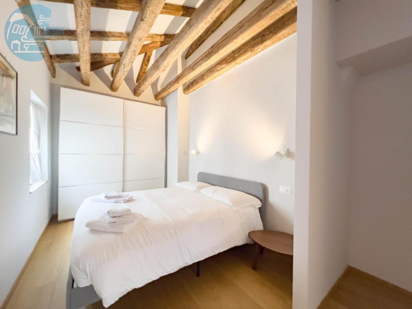 Mazzini 9 Tirabora Short Rent Apartment Триест Екстериор снимка