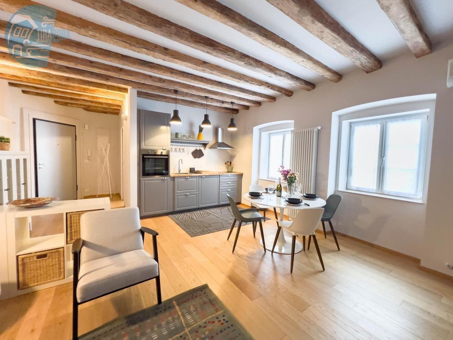 Mazzini 9 Tirabora Short Rent Apartment Триест Екстериор снимка
