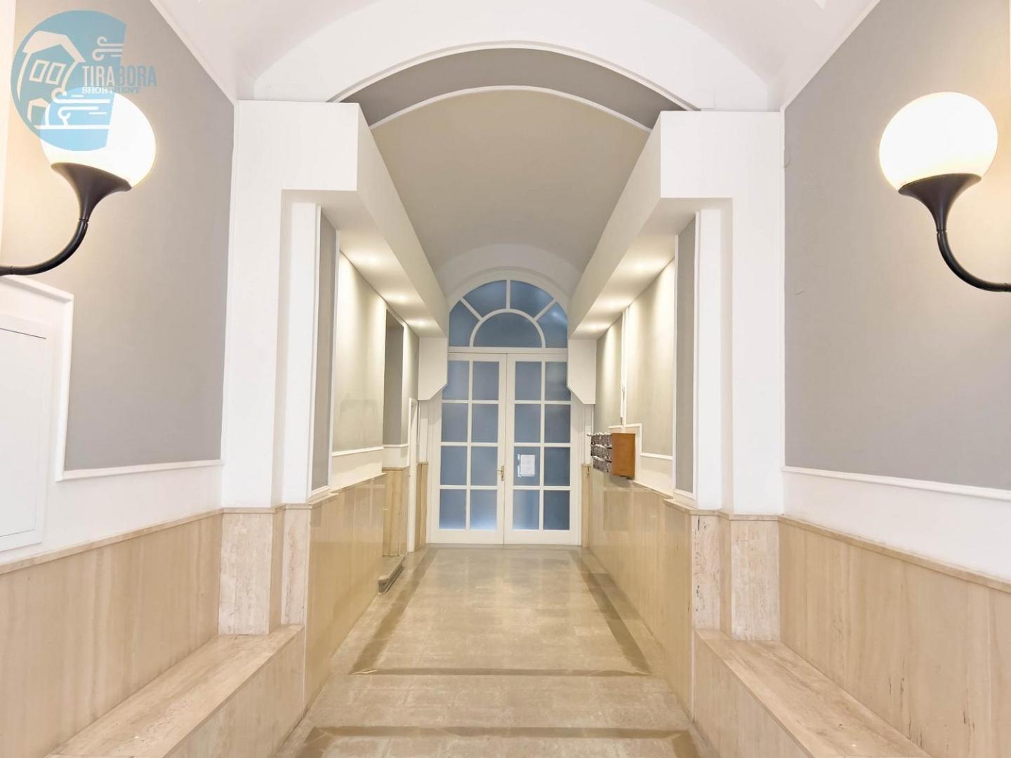 Mazzini 9 Tirabora Short Rent Apartment Триест Екстериор снимка